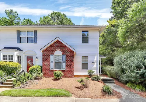 4263 Melrose Club Dr, Matthews, NC 28105