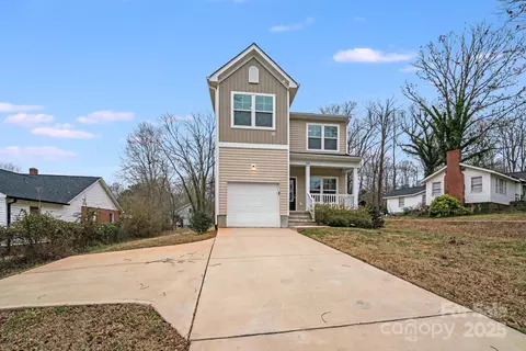 834 N Flint St, Lincolnton, NC 28092