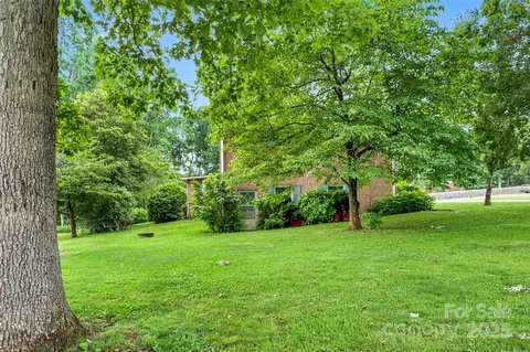 Exterior - 1914 Wall St, Morganton, NC 28655 photo 8 of 8
