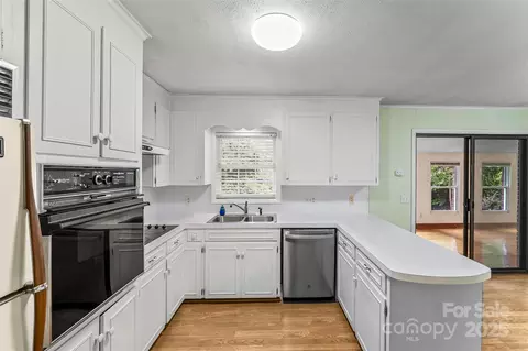 Kitchen - 1914 Wall St, Morganton, NC 28655 photo 1 of 3