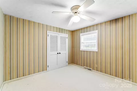 Bedroom - 1914 Wall St, Morganton, NC 28655 photo 5 of 7