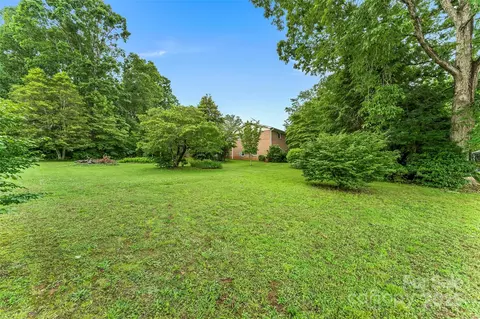 Exterior - 1914 Wall St, Morganton, NC 28655 photo 6 of 8