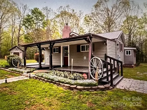 507 Curtis Dr, Lexington, NC 27295