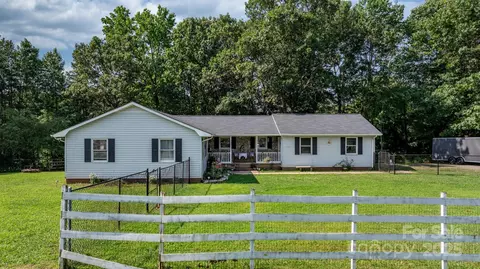 4395 Burton Dr, Maiden, NC 28650