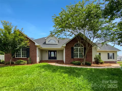 4550 Briarcreek Rd, Maiden, NC 28650