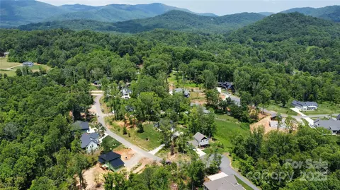 39 Ted Linn Dr, Fairview, NC 28730 photo 9