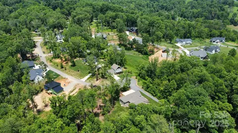 39 Ted Linn Dr, Fairview, NC 28730 photo 10