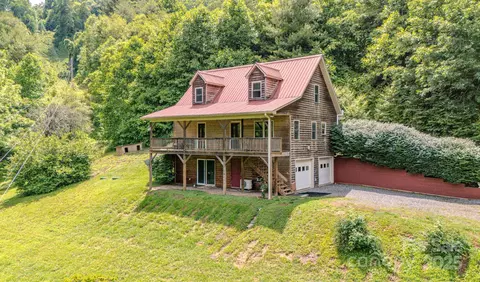 8851 Grapevine Rd, Marshall, NC 28753
