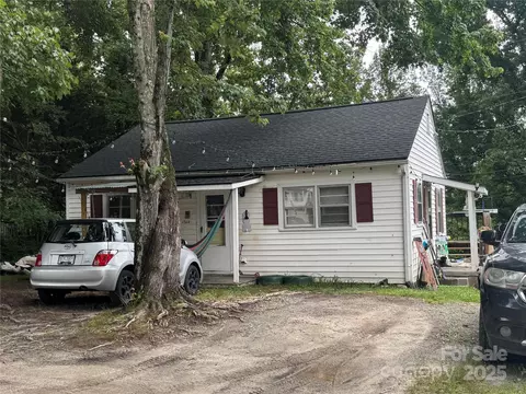 Rockford Place, Lenoir, NC 28645