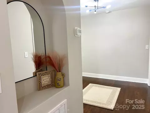Entry Way - 307 W Sunset Dr, Monroe, NC 28112 photo 1 of 3