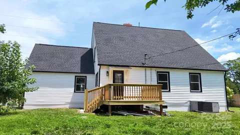 Exterior - 307 W Sunset Dr, Monroe, NC 28112 photo 8 of 8