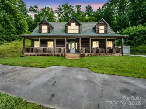 621 Cherryfield Crk, Brevard, NC 28712