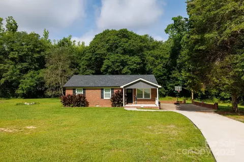 232 Harmony Hills Dr, Catawba, SC 29704