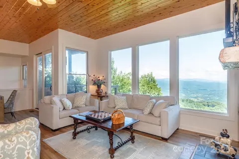 114 Slickrock C3 Rd #C/3, Burnsville, NC 28714