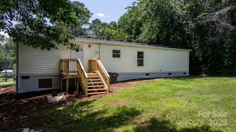 3947 S Park Dr, Morganton, NC 28655 photo 8