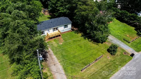 3947 S Park Dr, Morganton, NC 28655 photo 11