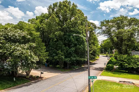 1 St Ne St NE, Hickory, NC 28601 photo 2