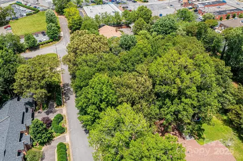 1 St Ne St NE, Hickory, NC 28601 photo 4