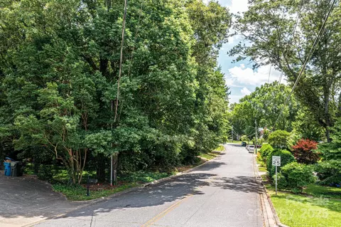 1 St Ne St NE, Hickory, NC 28601 photo 3