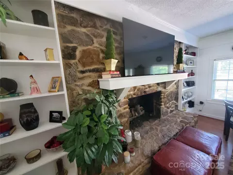 Living - 2104 Farmbrook Dr, Statesville, NC 28625 photo 2 of 5