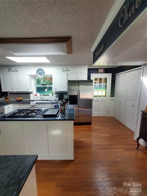 Kitchen - 2104 Farmbrook Dr, Statesville, NC 28625 photo 1 of 5