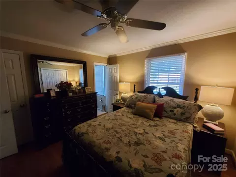 Bedroom - 2104 Farmbrook Dr, Statesville, NC 28625 photo 5 of 7