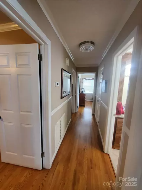Entry Way - 2104 Farmbrook Dr, Statesville, NC 28625 photo 1 of 2