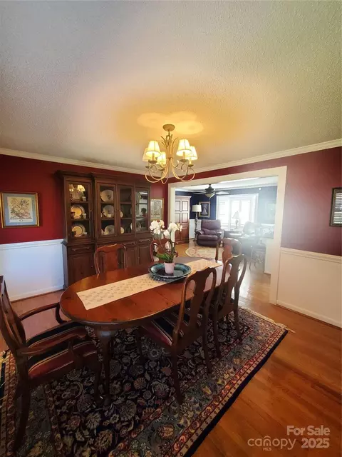 Dining - 2104 Farmbrook Dr, Statesville, NC 28625 photo 4 of 4