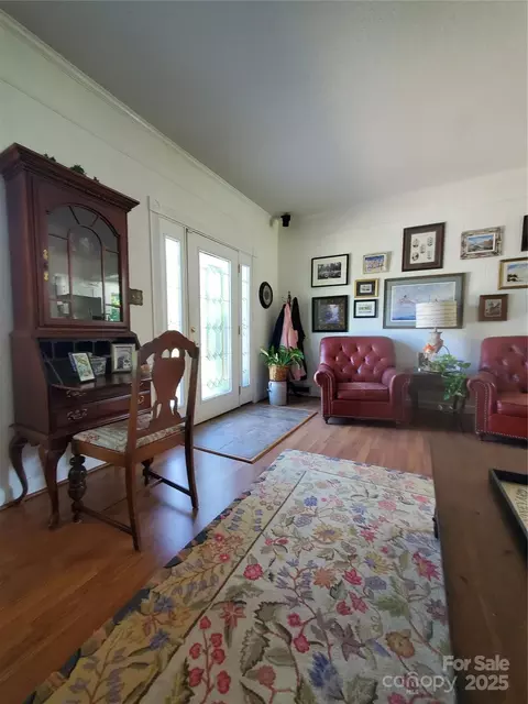 Entry Way - 2104 Farmbrook Dr, Statesville, NC 28625 photo 2 of 2