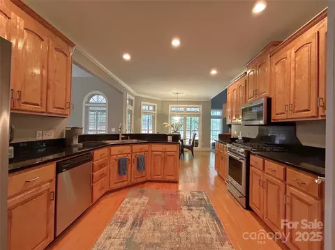 Kitchen - 11646 Hidden Forest Ln, Davidson, NC 28036 photo 2 of 4