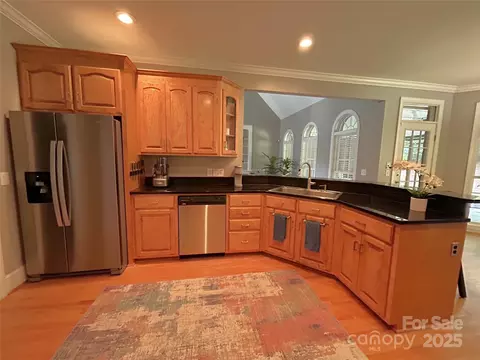 Kitchen - 11646 Hidden Forest Ln, Davidson, NC 28036 photo 3 of 4