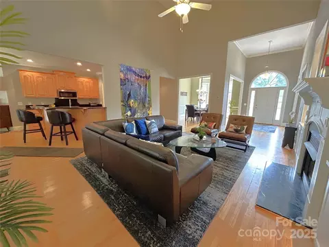 Living - 11646 Hidden Forest Ln, Davidson, NC 28036 photo 2 of 6