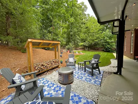 Exterior - 11646 Hidden Forest Ln, Davidson, NC 28036 photo 3 of 7