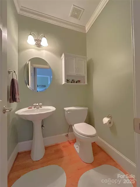 Bath - 11646 Hidden Forest Ln, Davidson, NC 28036 photo 6 of 9