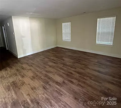 Living - 307 Wilson St, Monroe, NC 28112 photo 1 of 2