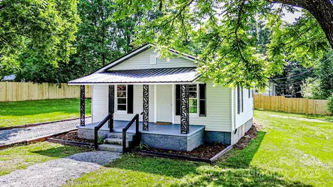 106 Cedar St, Spindale, NC 28160