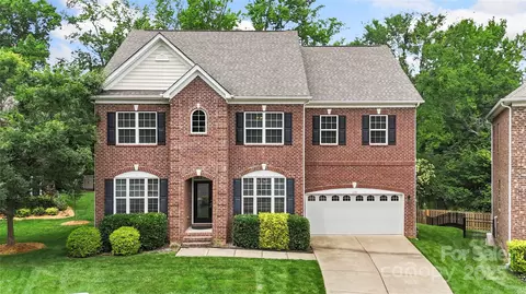 1830 Alden Oaks Ln, Charlotte, NC 28270