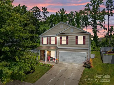 5009 Granite Creek Ln, Charlotte, NC 28269