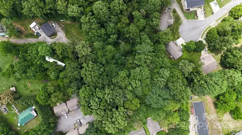 23 Maple Ave, Candler, NC 28715