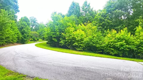 9999 Red Bud 13 Ln #13, Laurel Park, NC 28739