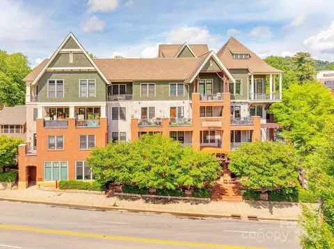 190 Broadway 409 St #409, Asheville, NC 28801