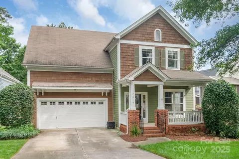 2619 Merion Hills Ct, Charlotte, NC 28269