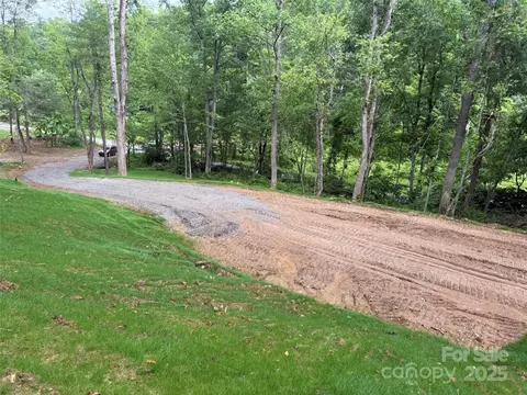 494 Long Branch Rd, Clyde, NC 28721 photo 4