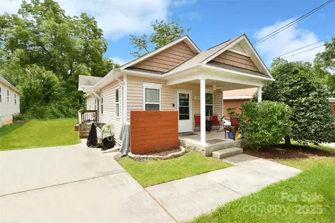 379 Sharpe St, Mooresville, NC 28115