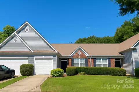 4454 Glenlea Commons Dr, Charlotte, NC 28216