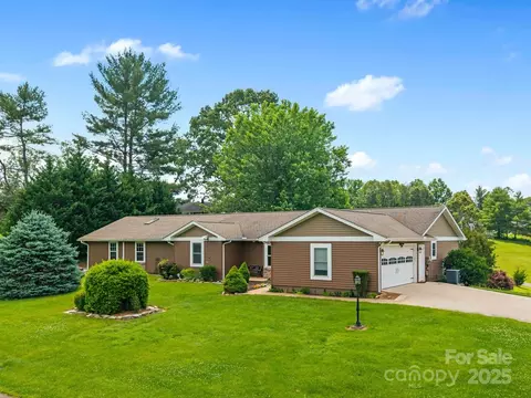 1330 Alexander Rd, Leicester, NC 28748