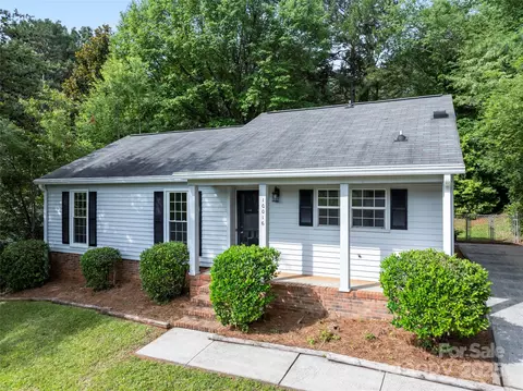10016 Heathergate Ln, Mint Hill, NC 28227