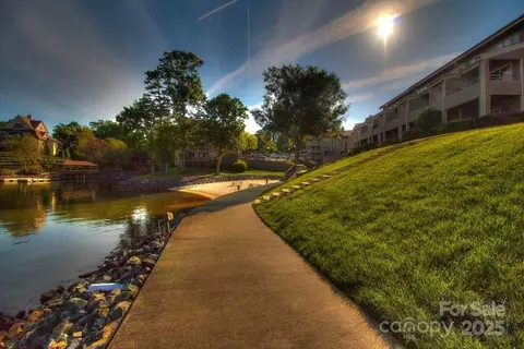 14529 Waterside Dr, Charlotte, NC 28278