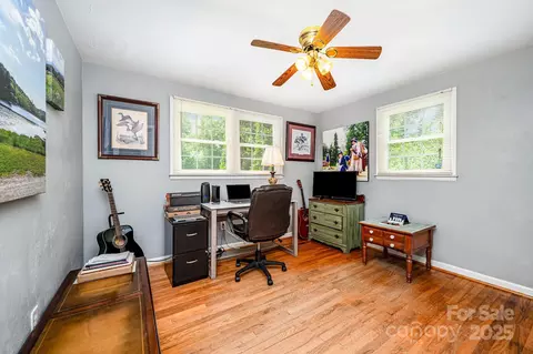 Bedroom - 4720 Randleman Rd, Conover, NC 28613 photo 1 of 3
