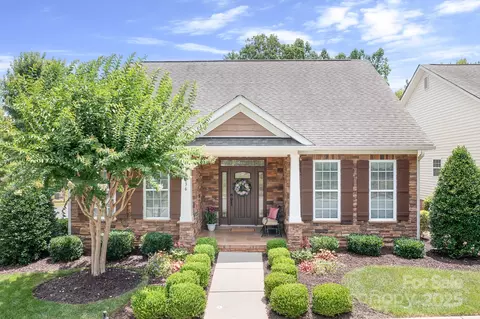 18236 Coulter Pkwy, Cornelius, NC 28031